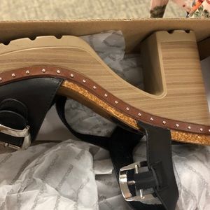 Thick heels , brand new , never worn